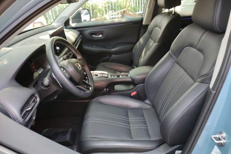 Used Honda ZR-V 2023 2.0L eHEV Sharp - Deluxe Edition
