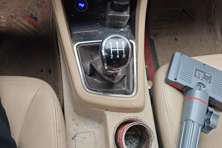 Used Baojun 730 2014 1.5L manual Comfort version 7 seats
