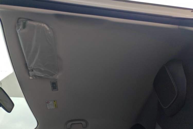 Used Roewe Clever 2022 311km QiQi BoBo Edition
