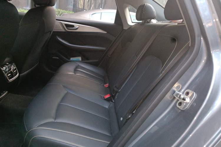 Used Roewe i6 MAX New Energy 2020 1.5T PHEV Sporty Cool Edition
