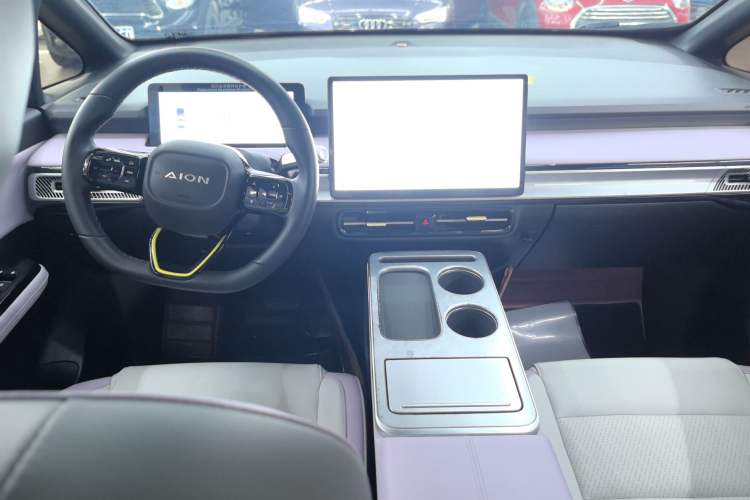 Used AION Y 2023 Plus 510 Smart Edition