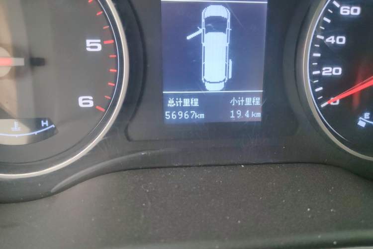 Used JAC Refine M4 2017 1.9T Diesel Manual Luxury Model Odometer Close Up