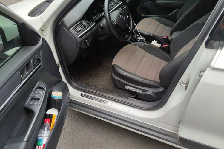 Used Volkswagen C-TREK 2020 1.5L Automatic Comfort Model Driver Seat