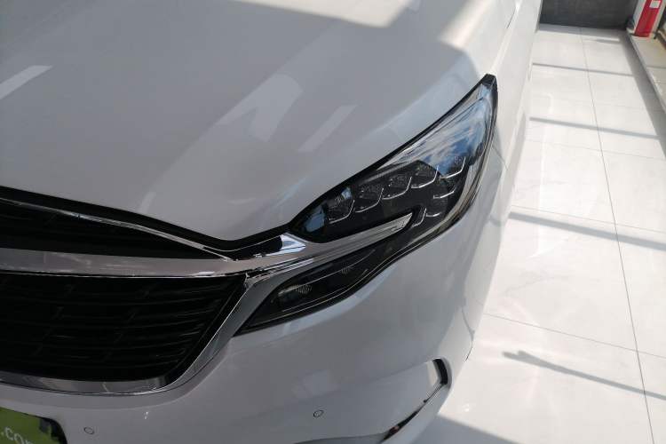 Used Buick GL8 2021 ES Land Cruiser 653T Luxury Edition
