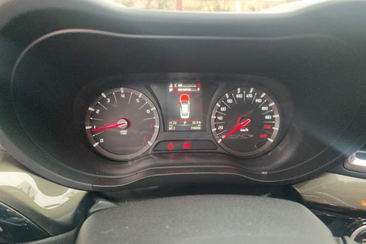 Used GAC Trumpchi GA6 2015 1.8T DCT Luxury Navigation Model
