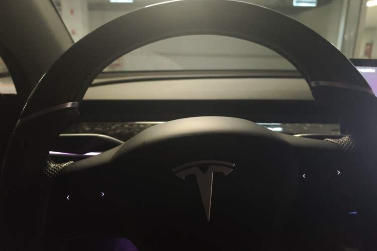 Used Tesla Model Y 2023 Long-Range All-Wheel-Drive Version Instrument Cluster