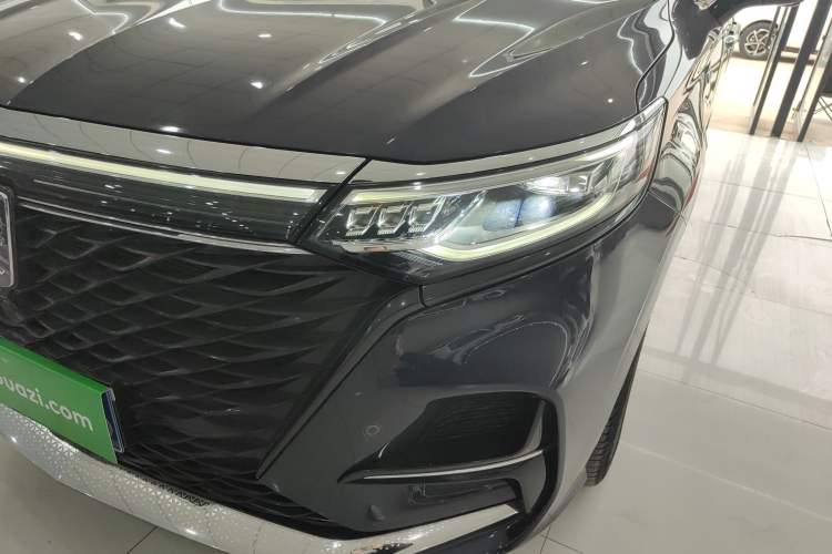 Used Roewe iMAX8 2022 400TGI Prestige Edition
