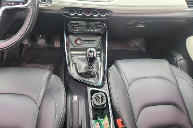 Used Baojun 530 2018 1.5T Manual Prestige Version China V