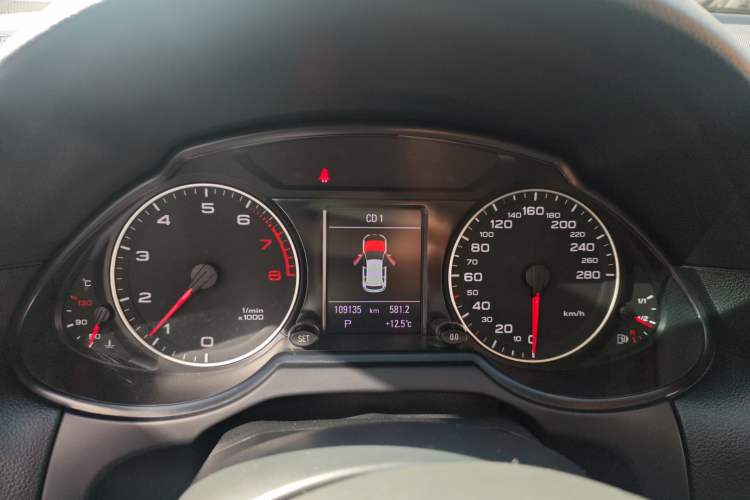 Used Audi Q5 2011 2.0TFSI Comfort Version Instrument Cluster