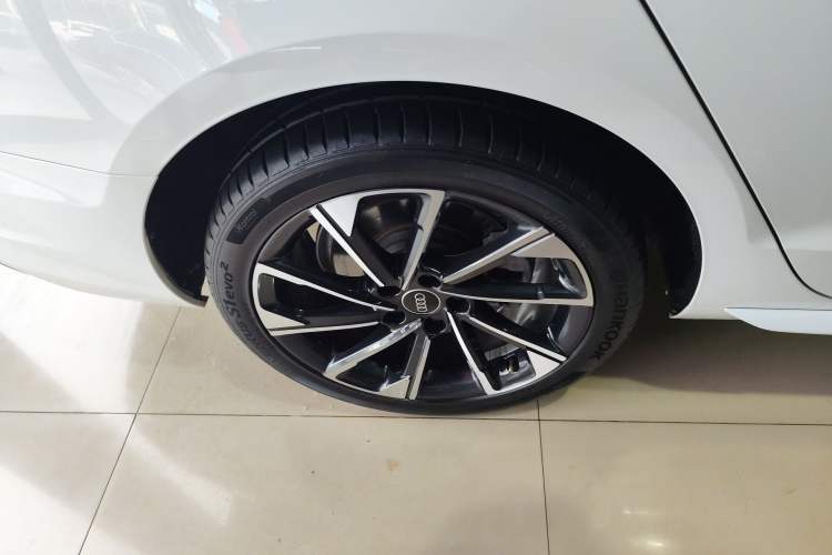 Used Audi A4L 2022 40 TFSI Stylish and Elegant Edition Exterior 5