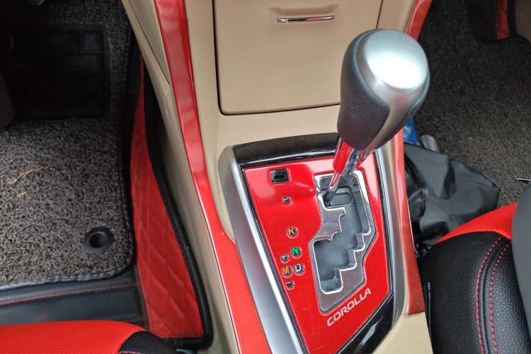 Used Toyota Corolla 2017 1.6L CVT GL Gear Lever