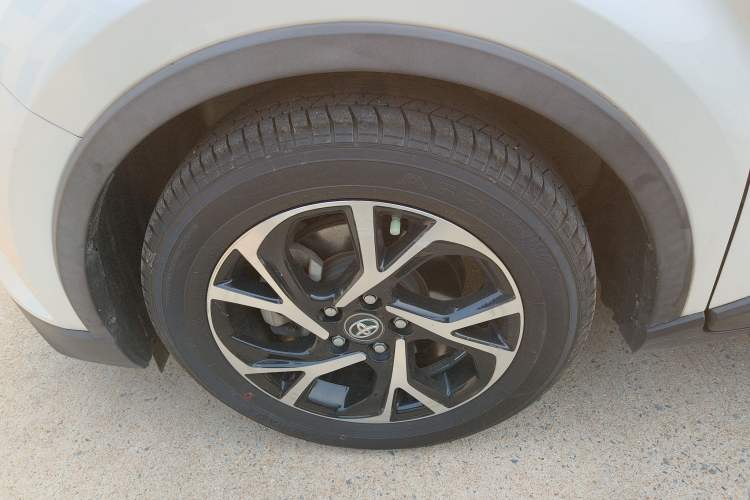 Used Toyota C-HR 2020 2.0L Leading Edition
