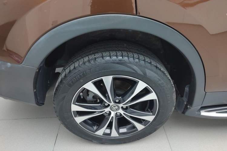 Used Toyota RAV4 2015 2.5L Automatic 4x4 Elite Edition