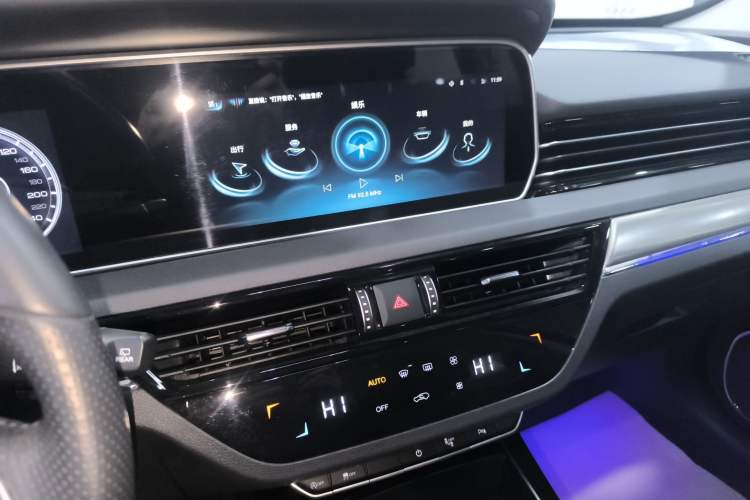 Used Hongqi HS5 2022 Revised Version 2.0T Smart Connect Flagship Edition