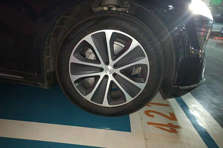 Used Hima Luxeed R7 2024 All-Electric 802 km Max