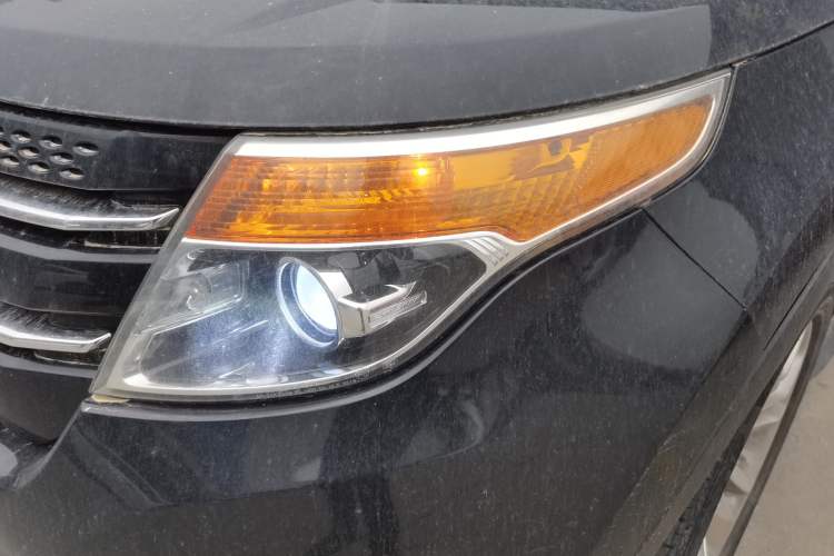 Used Ford Explorer 2013 3.5L Deluxe Model