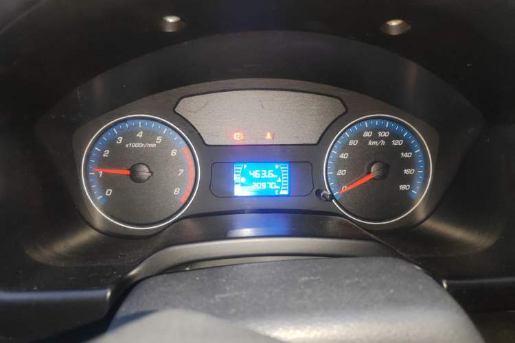 Used CHANGAN KAICHENG Shenqi F30 2018 1.5L Comfort Trim Short Wheelbase DAM15L Instrument Cluster