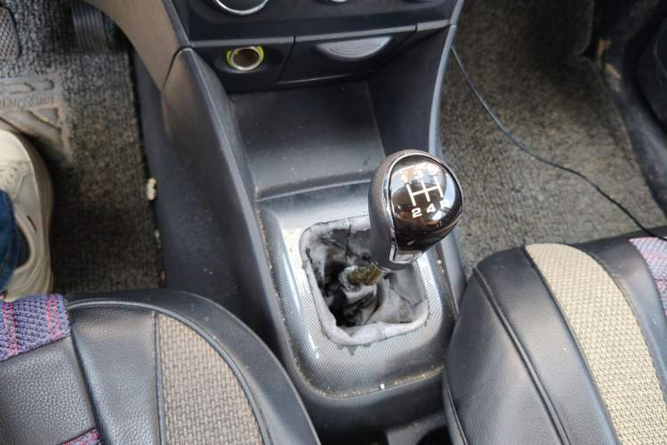 Used Nlmmotor Qiteng V60 2017 1.5L Luxury Model