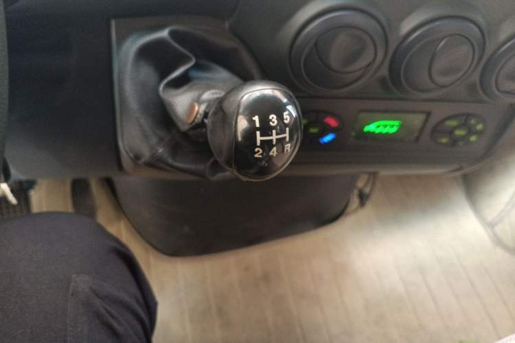 Used Iveco Power Daily 2012 2.5T-A32 Base Version