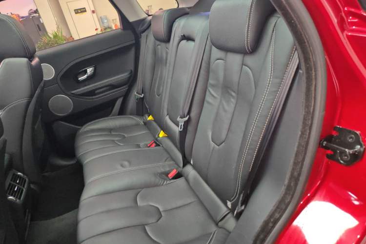 Used Land Rover Range Evoque 2013 2.2T 5-Door Diesel Edition Left Rear Seat