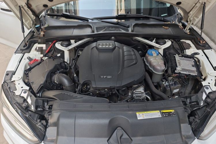 Ojetý Audi A5 2017 Sportback 40 TFSI Fashion Model