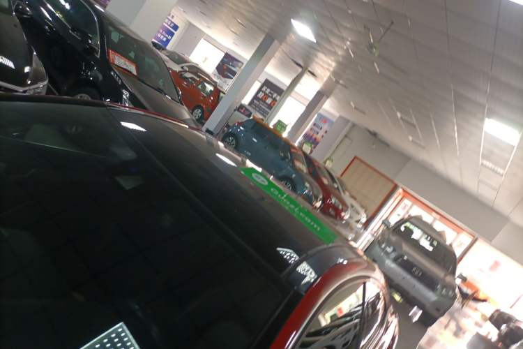 Used Mercedes-Benz C-Class 2013 C 180 Classic Grand Edition Roof