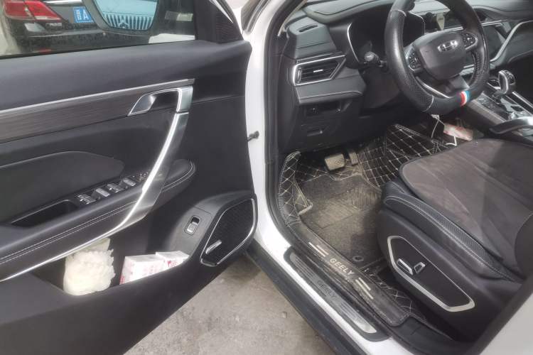 Used Geely Auto Emgrand X7 Sport 2020 1.8TD DCT ZhiZun PRO