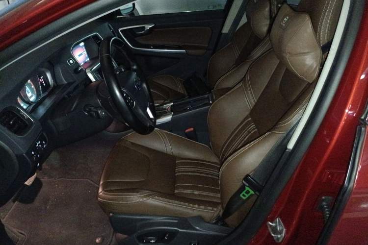 Used Volvo S60 New Energy 2015 S60L E-Drive Hybrid T6 Smart Drive Edition
