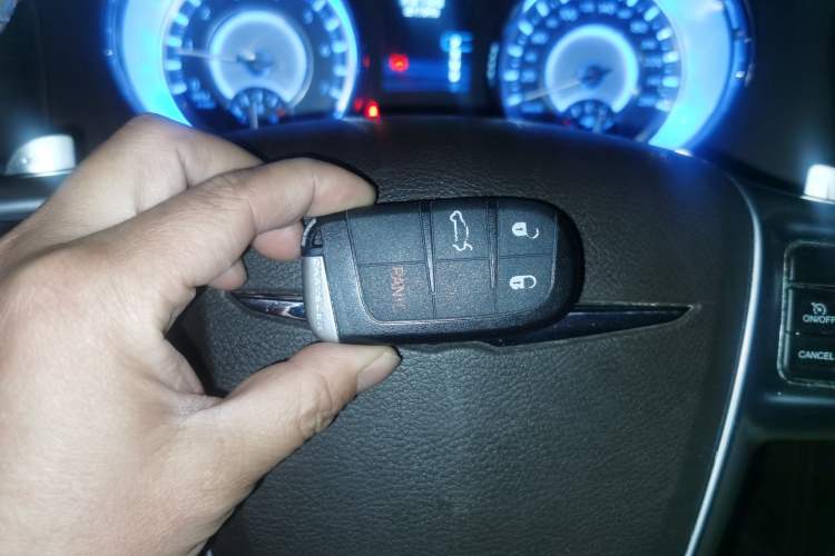 Used Chrysler 300C 2013 3.6L Premium Edition
