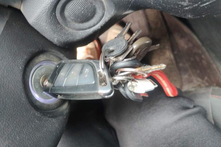 Used CHANGAN OSHAN X70A 2018 1.5L Manual Standard Edition