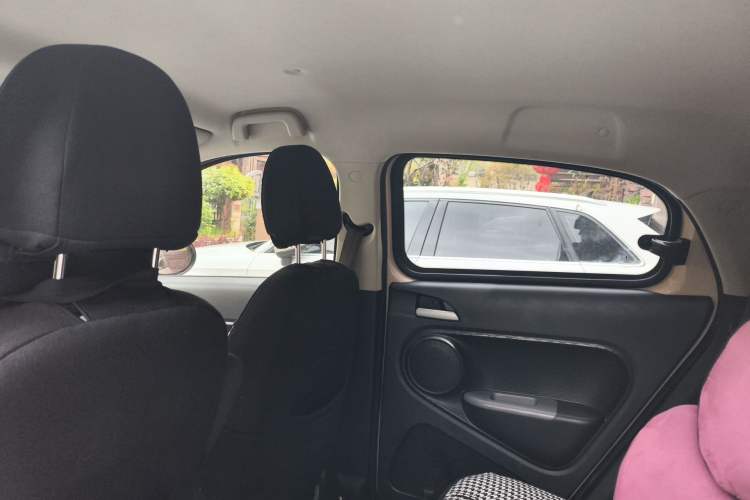 Used ORA Black Cat 2022 Updated Version 301 km Cute Pet Edition Lithium Iron Phosphate Headliner