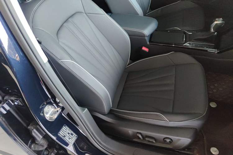 Used Volkswagen Passat 2024 330TSI Elite Edition
