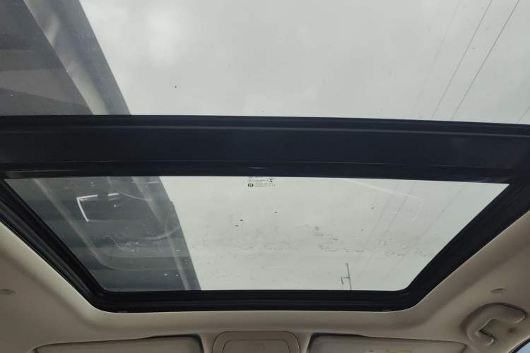 Used Cadillac XT5 2018 25T Luxury Model
