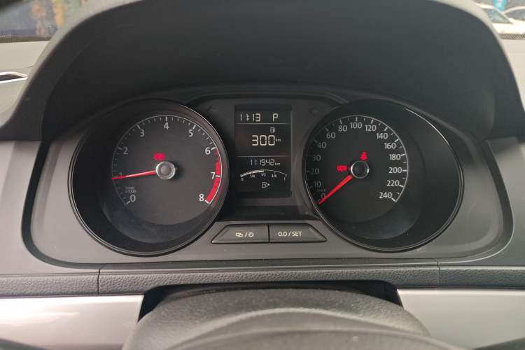 Used Volkswagen Gran Lavida 2015 1.6L Automatic Fashion Edition
