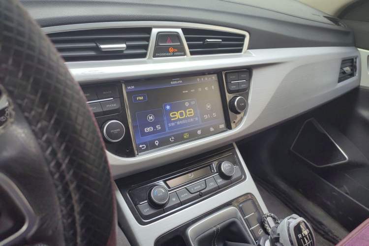 Used Geely Auto Emgrand X7 Sport 2016 2.0L Manual ZhiShang Version