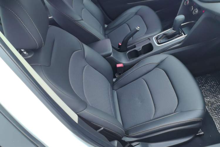 Used Chevrolet Cavalier 2016 1.5L Automatic Xinyue Edition Right Front Seat