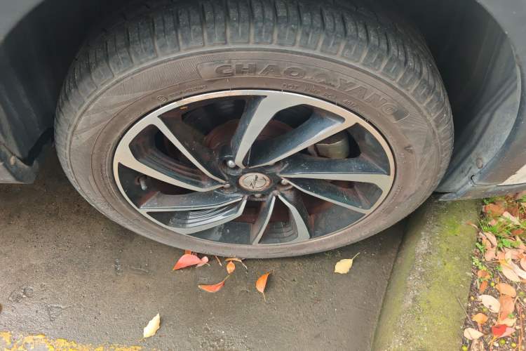 Used Zotye T300 2017 1.5L Manual Luxury Model Right Front Wheel Hub