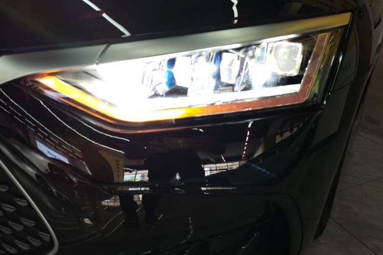 Used BYD Han 2024 DM-i Glory Edition 121KM Prestige Model Left Front Headlight
