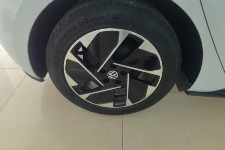 Used Volkswagen ID.3 2023 Upgraded Model Pure Intelligent Enjoyment Version Exterior 5