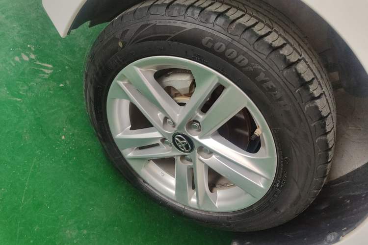 Used Toyota Levin 2022 185T CVT Luxury Edition Left Front Wheel Hub