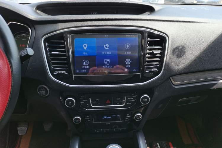 Used Geely Auto Vision X6 2016 1.8L Manual Luxury Model
