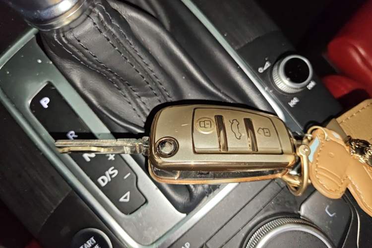 Used Audi A3 2020 Limousine 35 TFSI Sporty Version China VI Vehicle Key