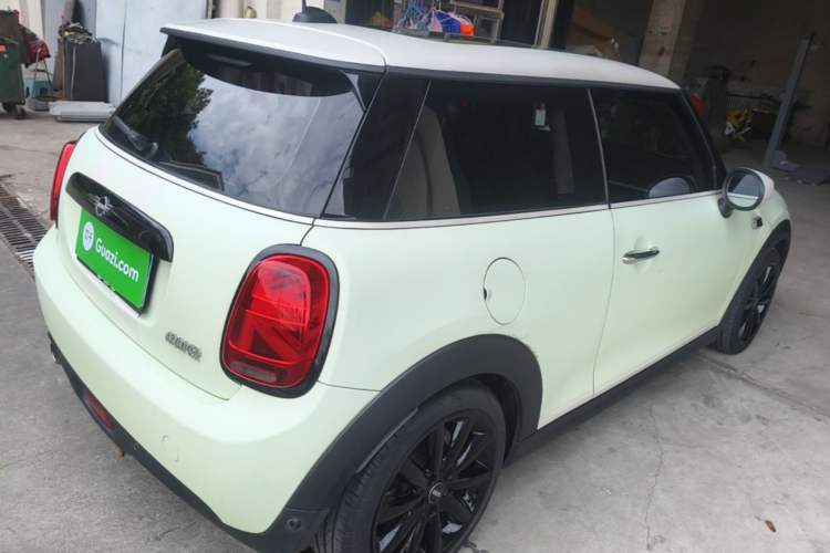 Used MINI 2019 1.5T COOPER Artist
