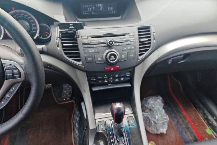 Used Honda Spirior 2009 2.4L TYPE-S Audio And AC Panel