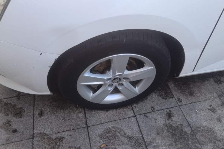 Used Skoda Fabia 2017 1.4L Automatic Car Enjoy Edition
