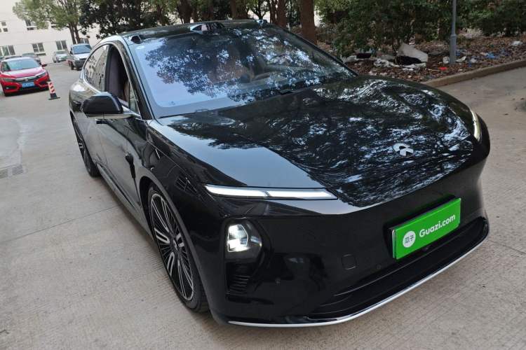 Used Nio ET9 2025 100kWh Signature Edition
