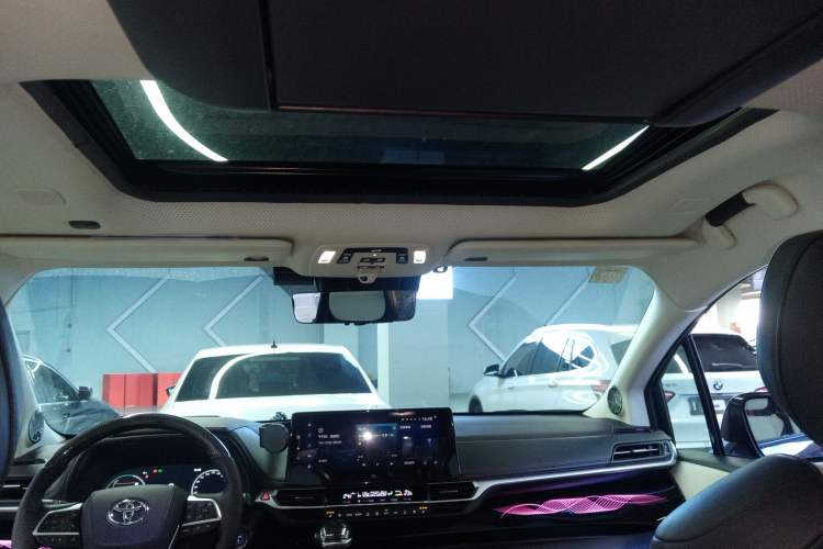 Used Toyota Granvia 2023 2.5L Hybrid Flagship VIP Edition Headliner