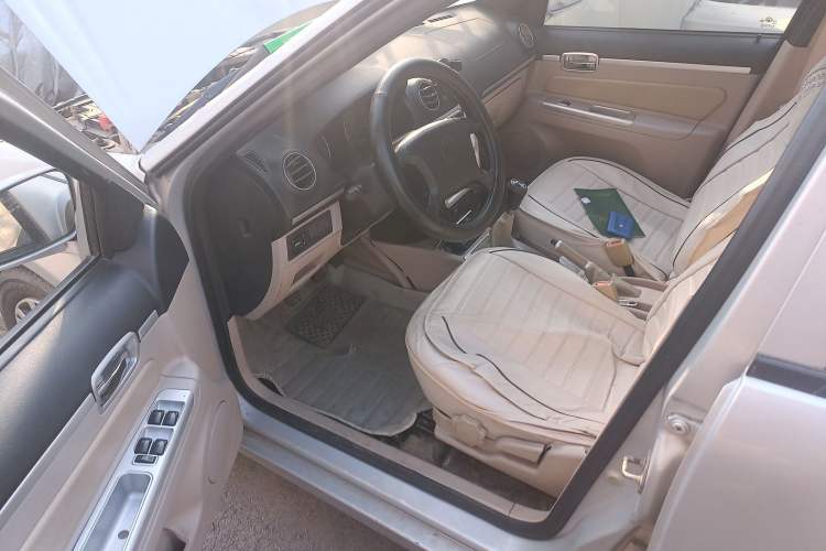 Used Geely Auto Liberty Ship 2011 1.3L Manual Fashion Edition
