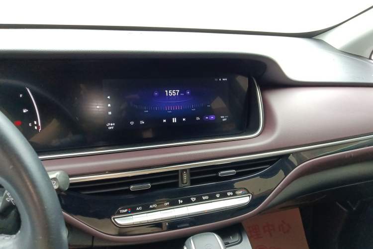 Used GAC Trumpchi M6 2021 PRO 270T Automatic Luxury Edition Audio And AC Panel