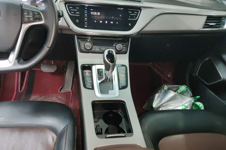 Used Geely Auto Emgrand GL 2018 1.4T DCT Prestige Smart Connectivity Version Gear Lever